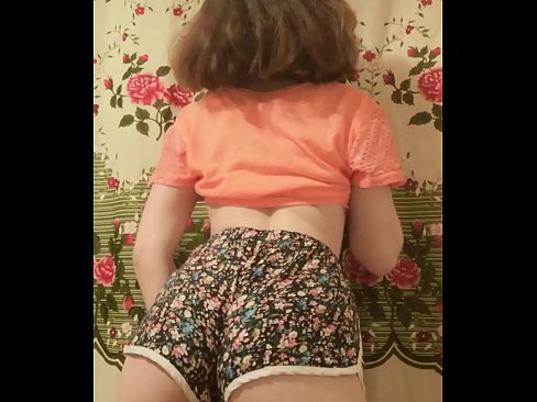 ❤️ Sexet ung babe laver en striptease ved at filme sine shorts på kamera ❌ Hjemmelavet porno at da.pornio.xyz ️